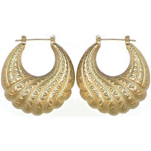 Meet your Posher, Yolanda - Picture 1 of 1